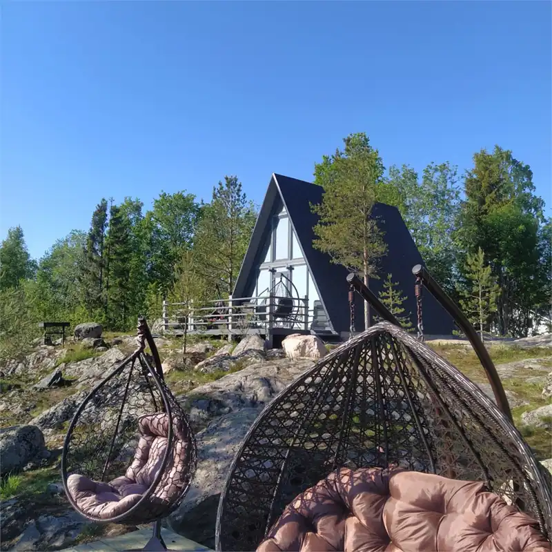 Шале Dream House среди валунов с террасой, гриль-зоной и банным чаном