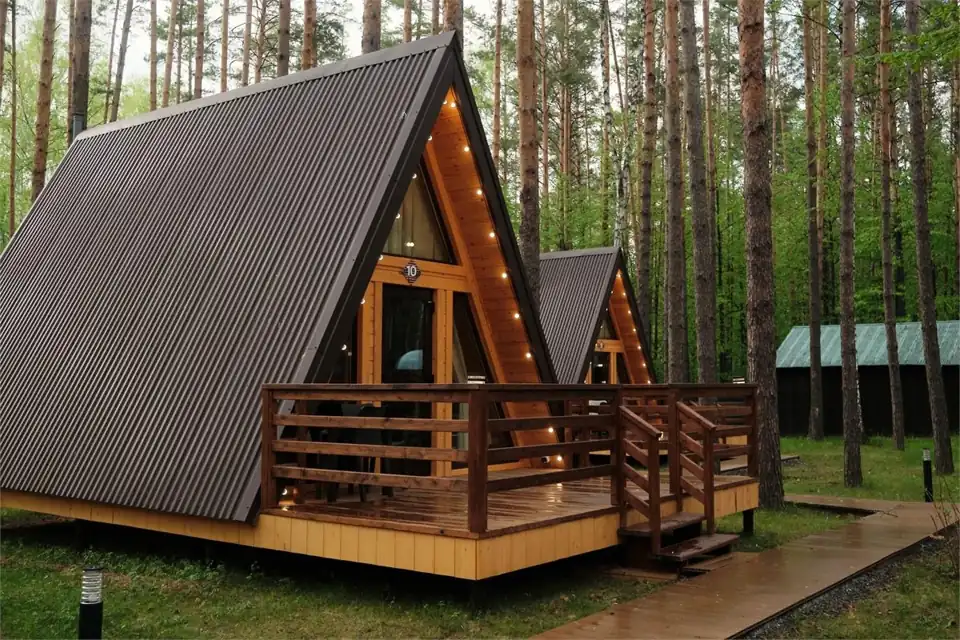 Дом A-frame в сосновом лесу с доступом к термам