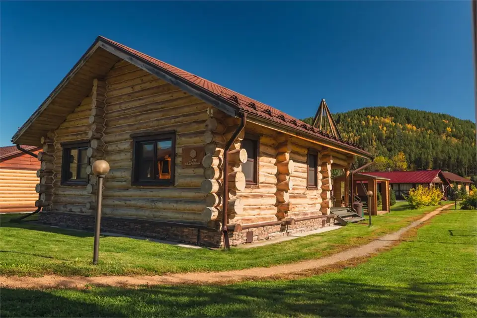 Бревенчатое «Шале Кедровый» 70 м² с камином