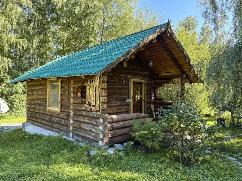 Сосновая «Хижина скифа» с беседкой