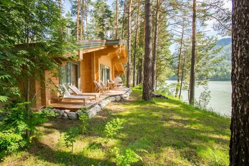 Семейное шале 110 м² с камином на берегу Катуни