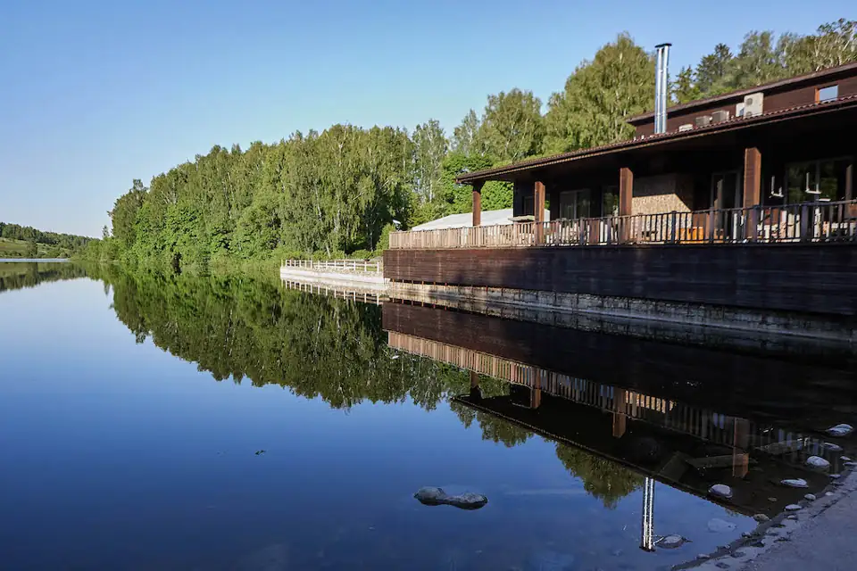 Загородный отель Just WOOD на реке Осётр