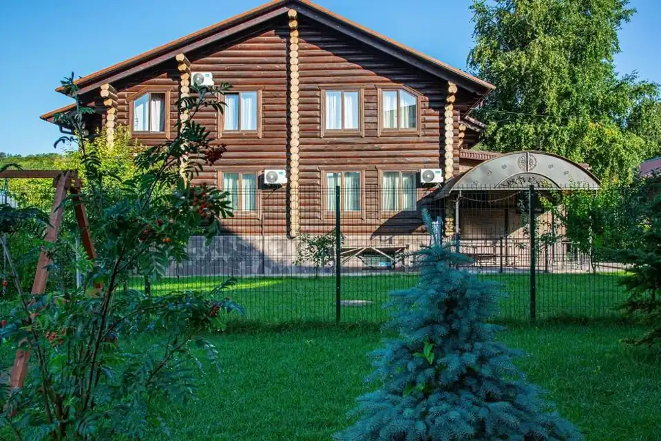 Шале из сруба 400 м² для компании