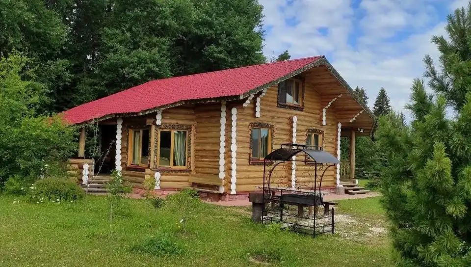 Дом «Красный» с тремя спальнями