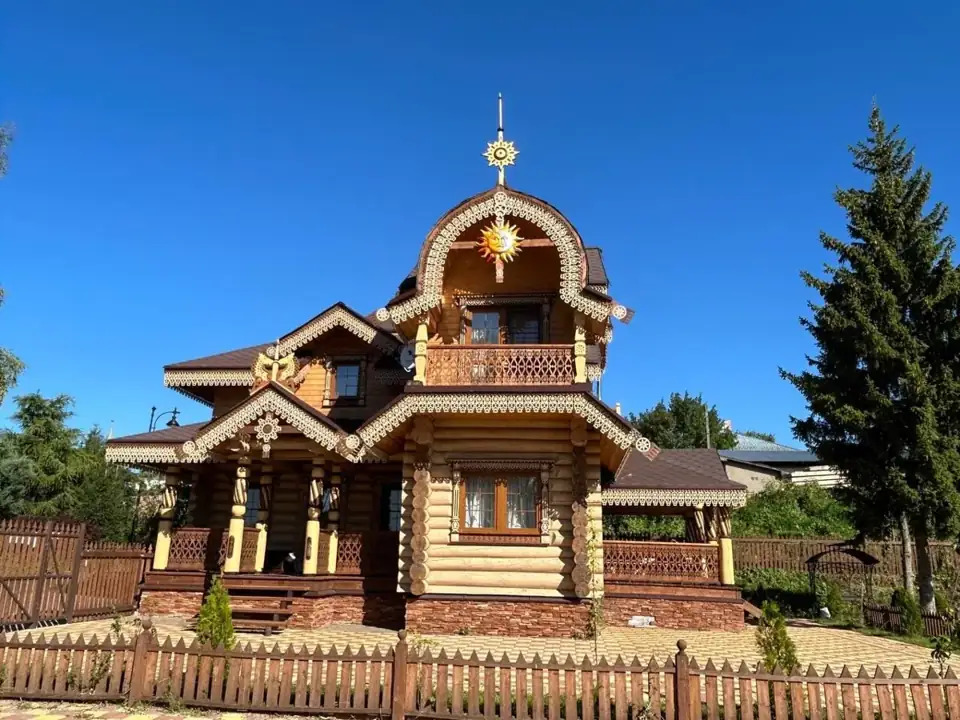 Большой Эко Терем 120 м² на берегу озера Неро с тремя спальнями