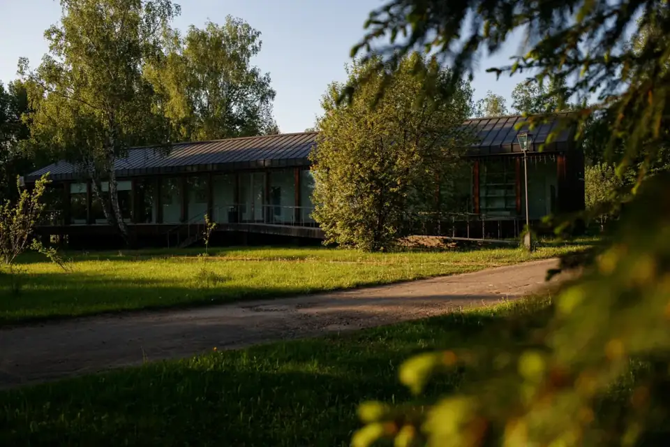 Вилла «Дом Ревзина» 240 м² с тремя спальнями