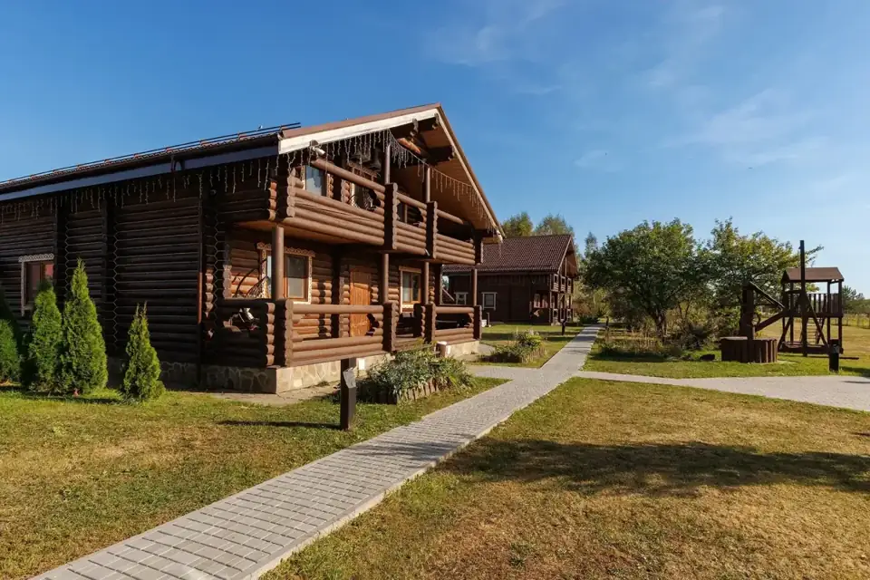 Двухэтажный «Барский» дом 250 м² с баней и бассейном