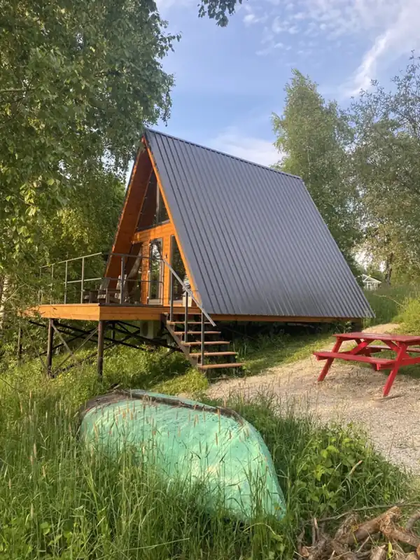 А-фрейм Smaland GorkaHouse у воды в Пахотной Горке
