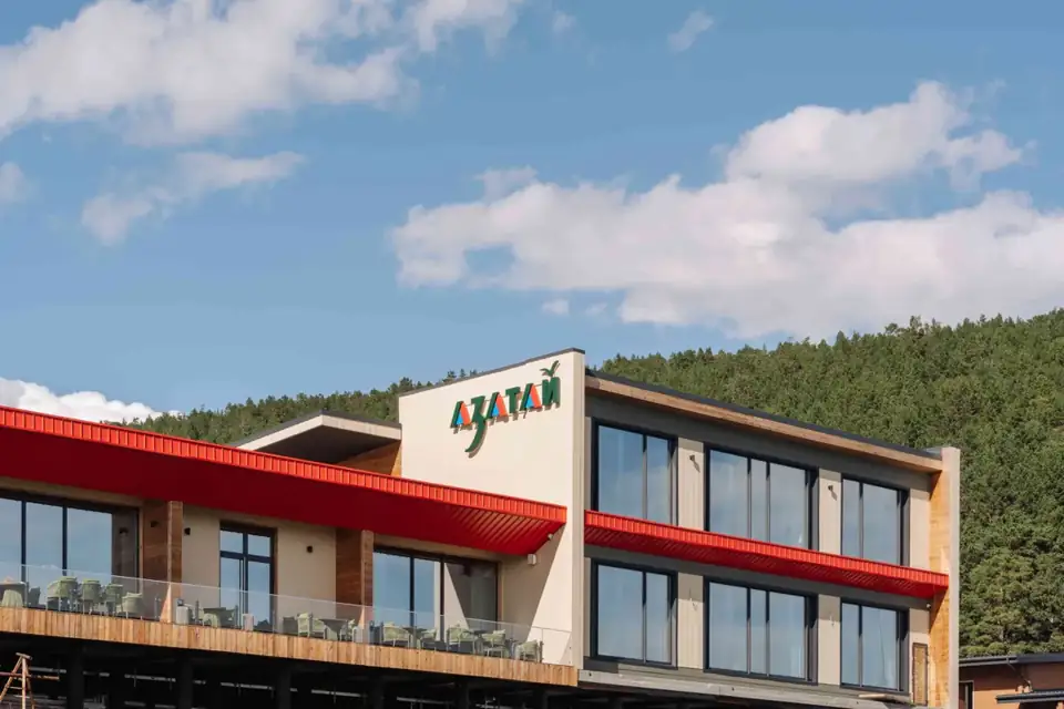 Парк-отель «Азатай» у Байкала в Большом Голоустном, фото 1