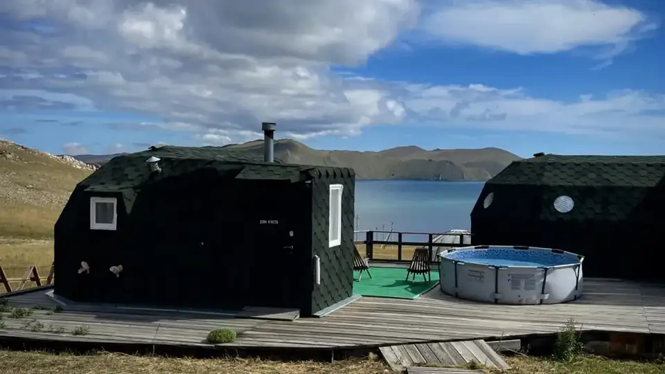 Дом Кусто в виде подводной лодки с ванной