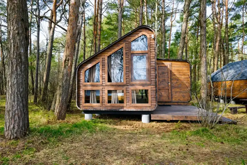 Лофт с панорамными окнами и закрытой верандой